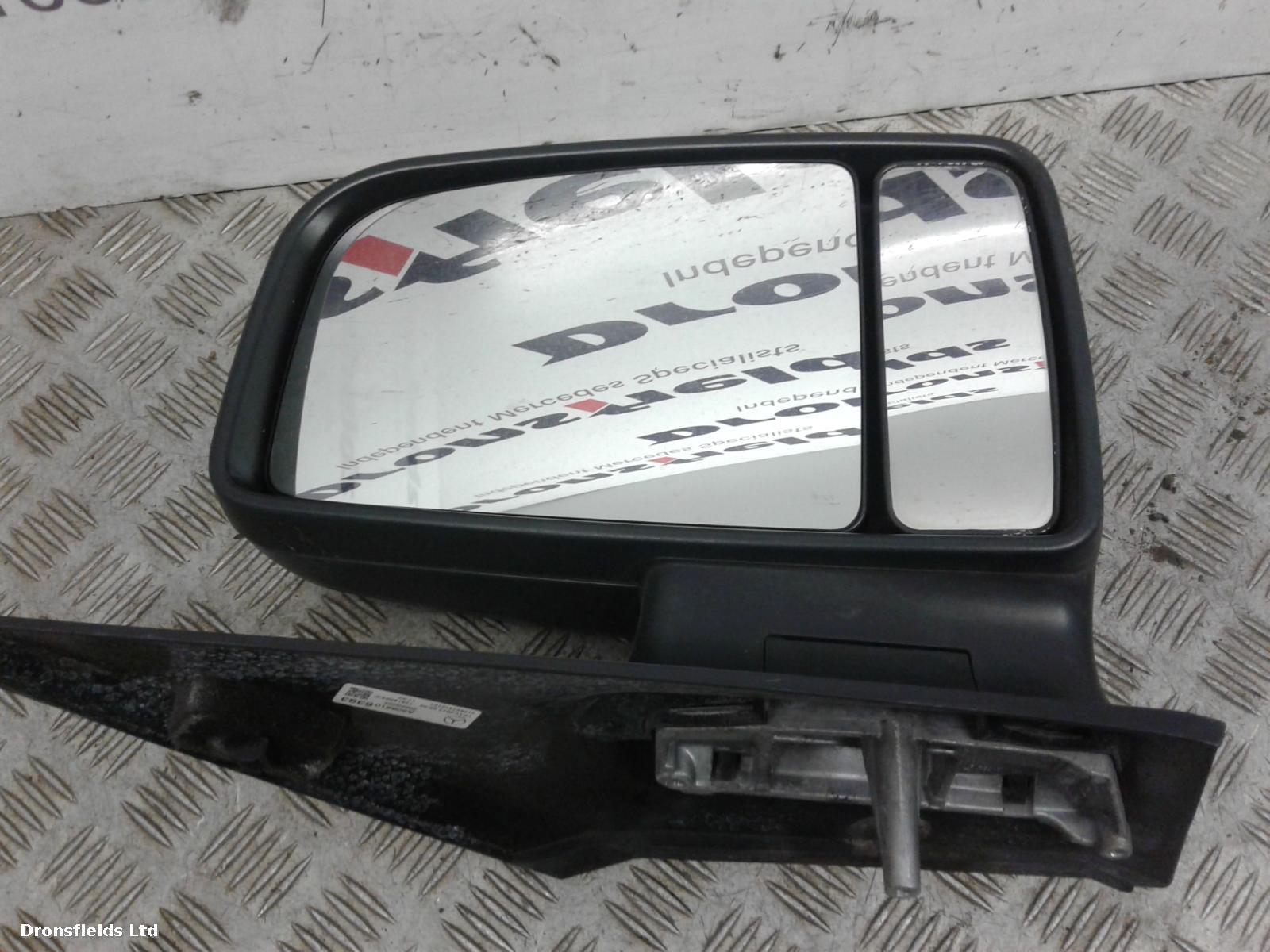 View Auto part R Door Mirror Mercedes Sprinter 2016