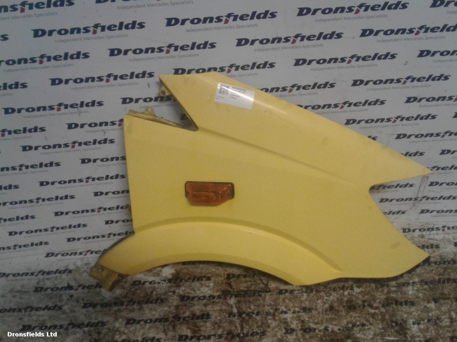 View Auto part R Wing Mercedes Sprinter 2016