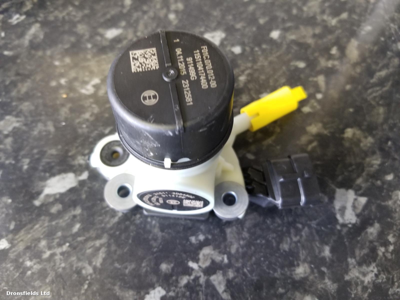 View Auto part AdBlue Pump Mercedes Sprinter 2016