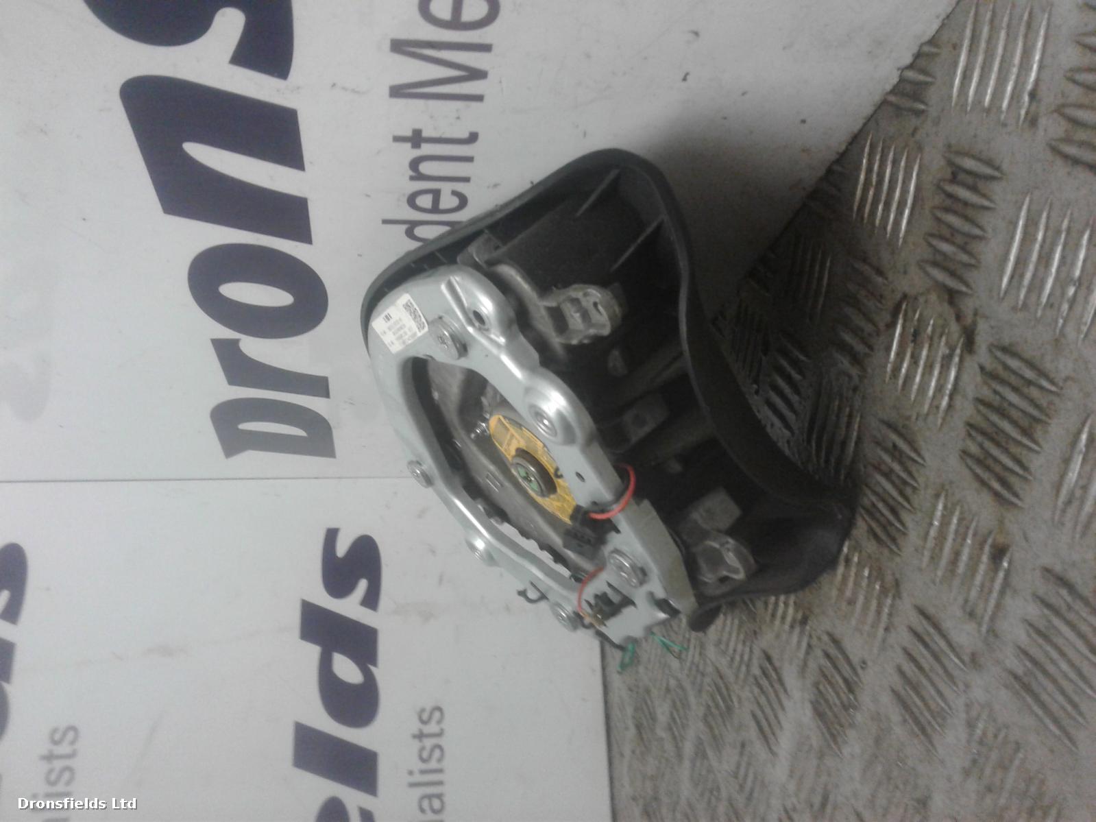 View Auto part R Air Bag Mercedes Sprinter 2015