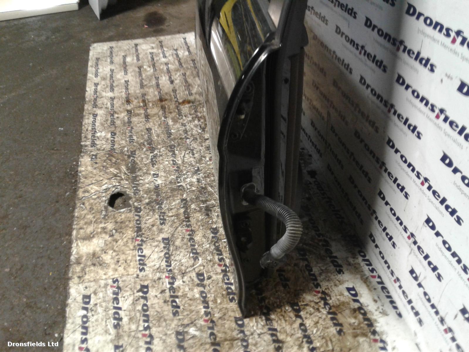 View Auto part R Rear Door Mercedes C Class 2011