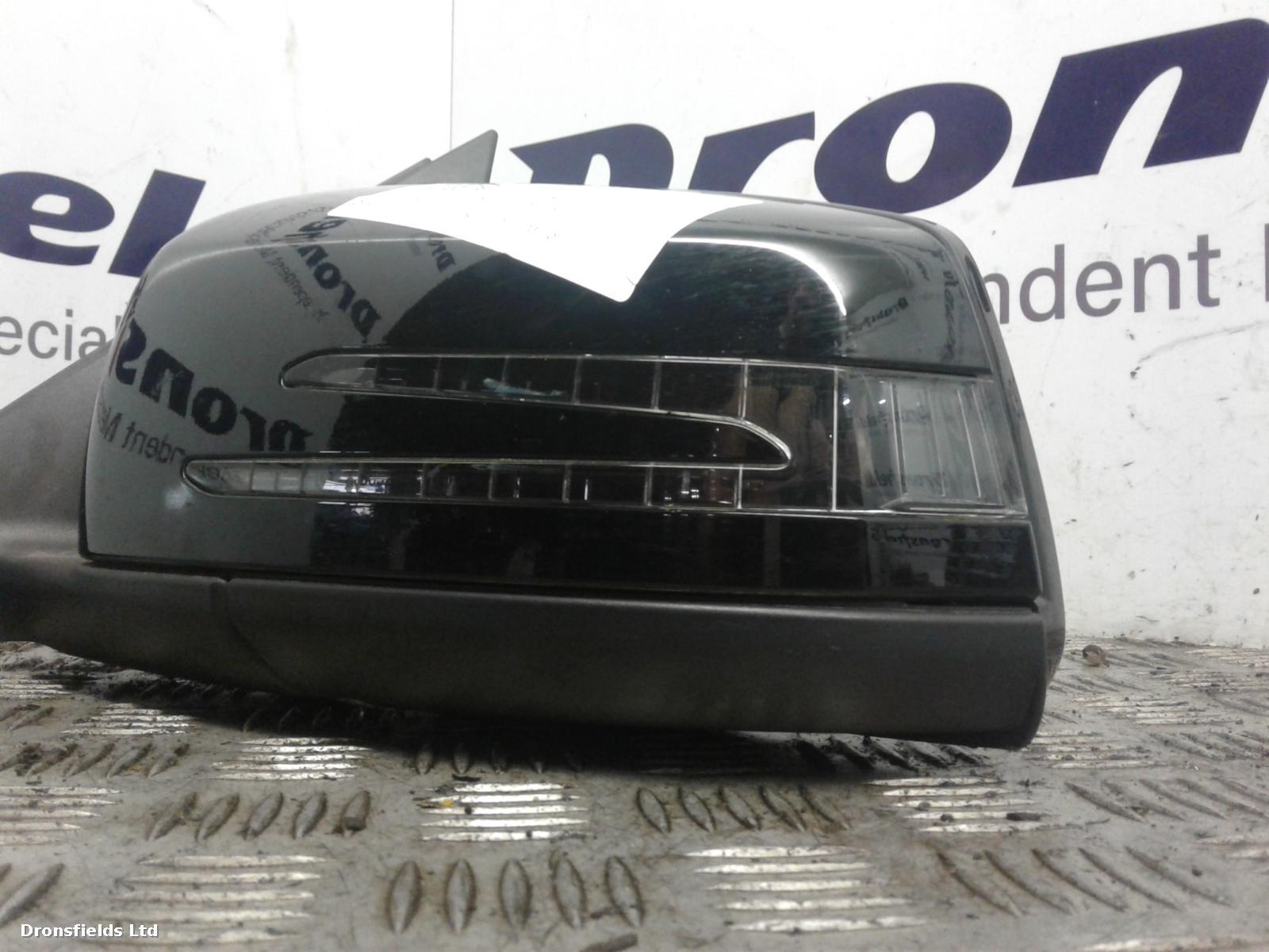 View Auto part R Door Mirror Mercedes C Class 2011