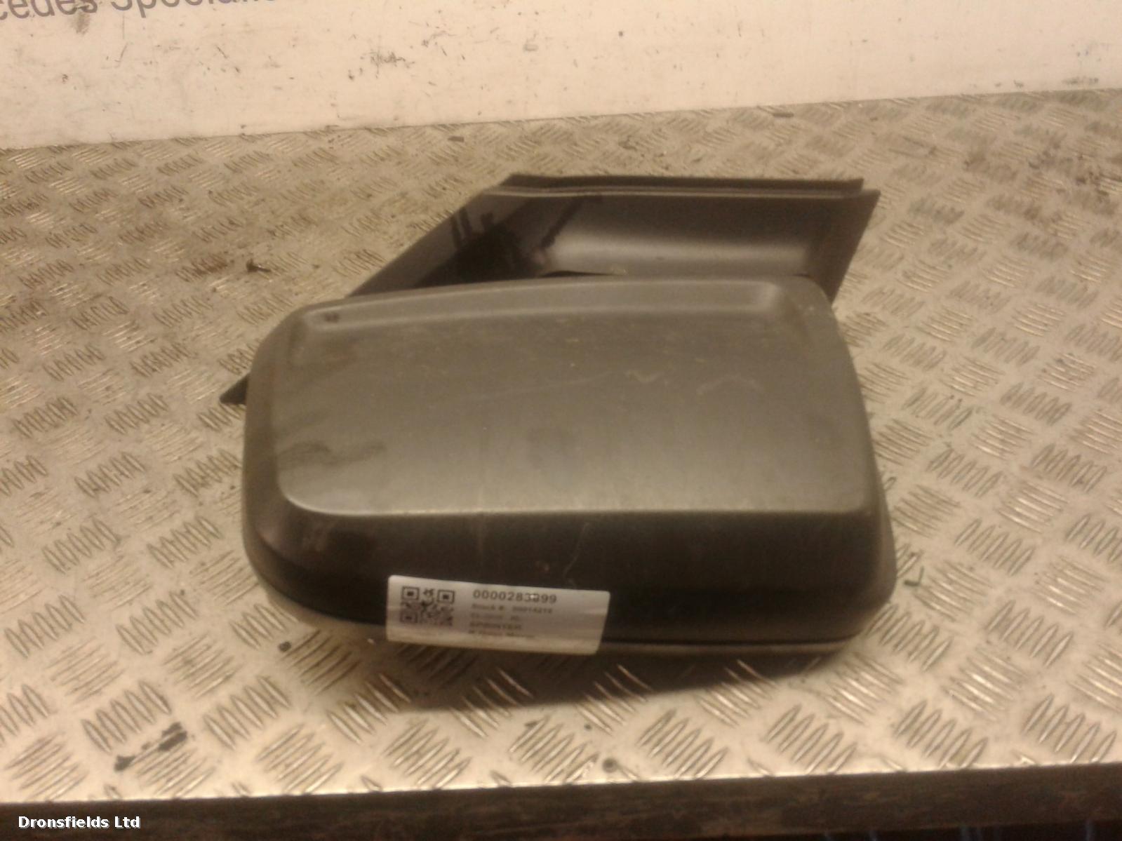 View Auto part R Door Mirror Mercedes Sprinter 2016