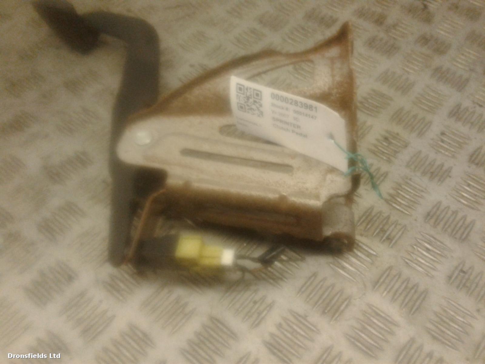 View Auto part Clutch Pedal Mercedes Sprinter 2007