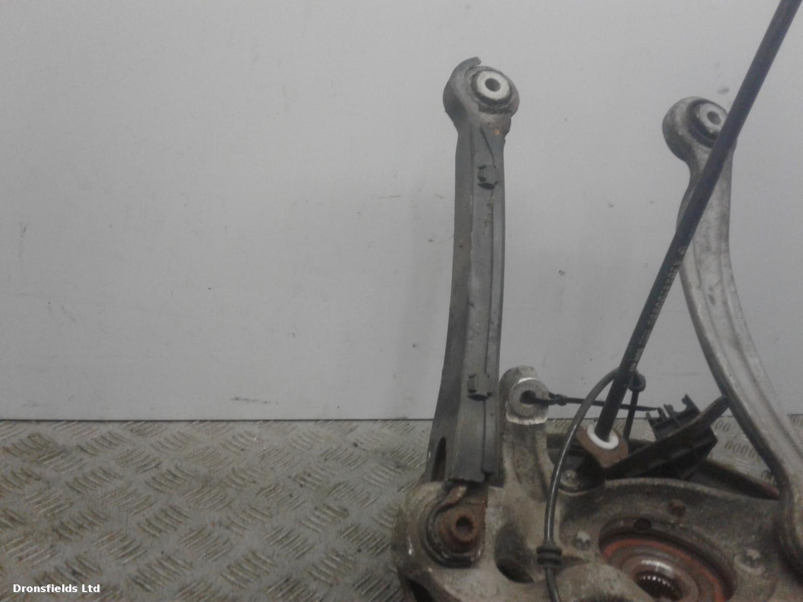 View Auto part LR Hub/Stub Axle Assembly Mercedes C Class 2008