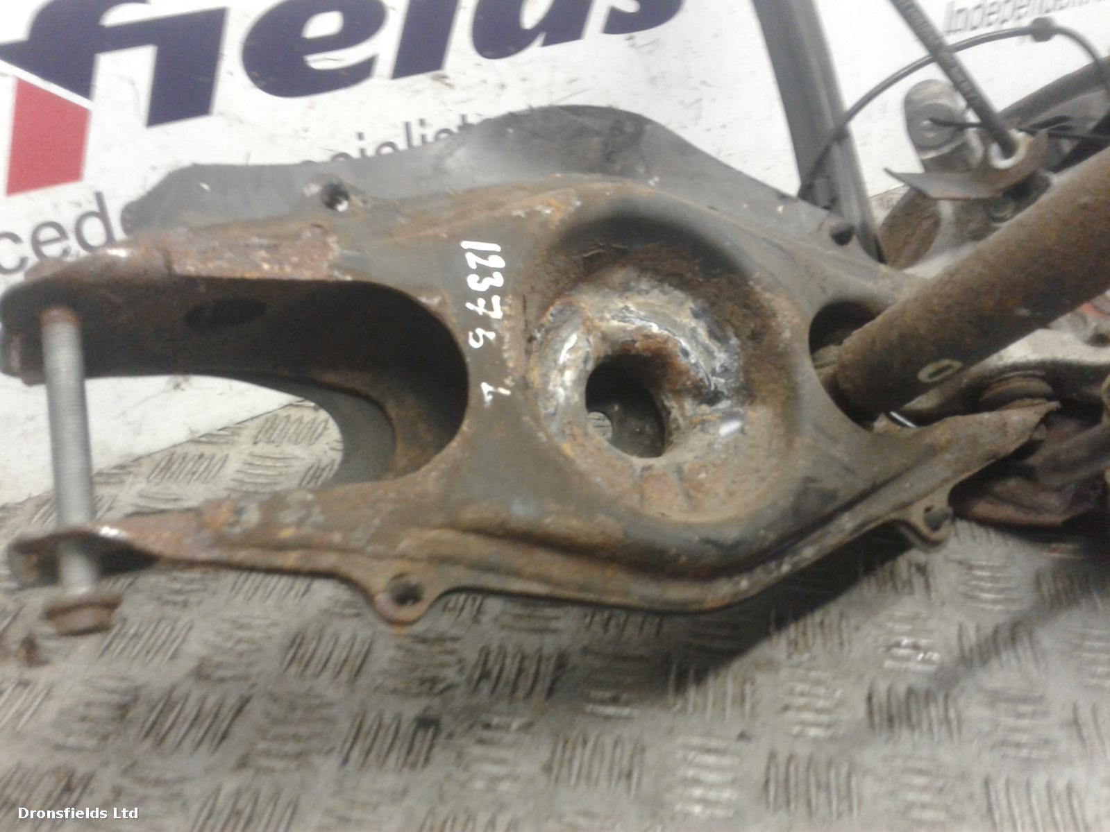 View Auto part LR Hub/Stub Axle Assembly Mercedes C Class 2008