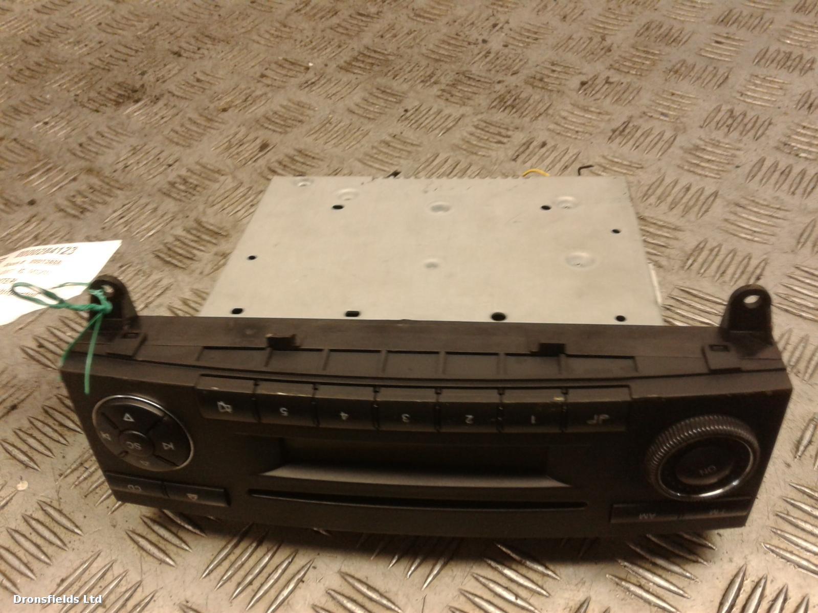 View Auto part Radio Display Mercedes Sprinter 2007