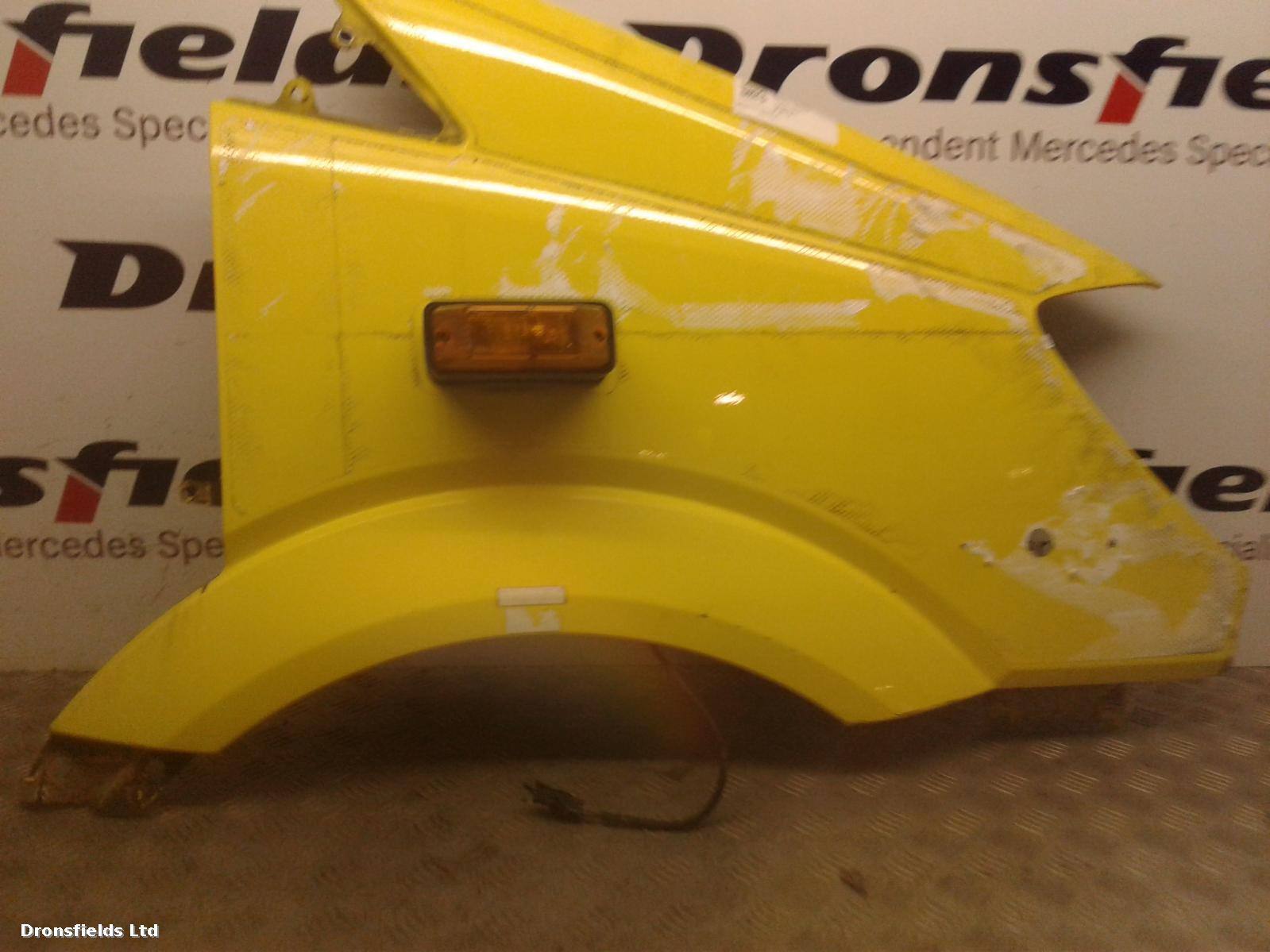 View Auto part R Wing Mercedes Sprinter 2010