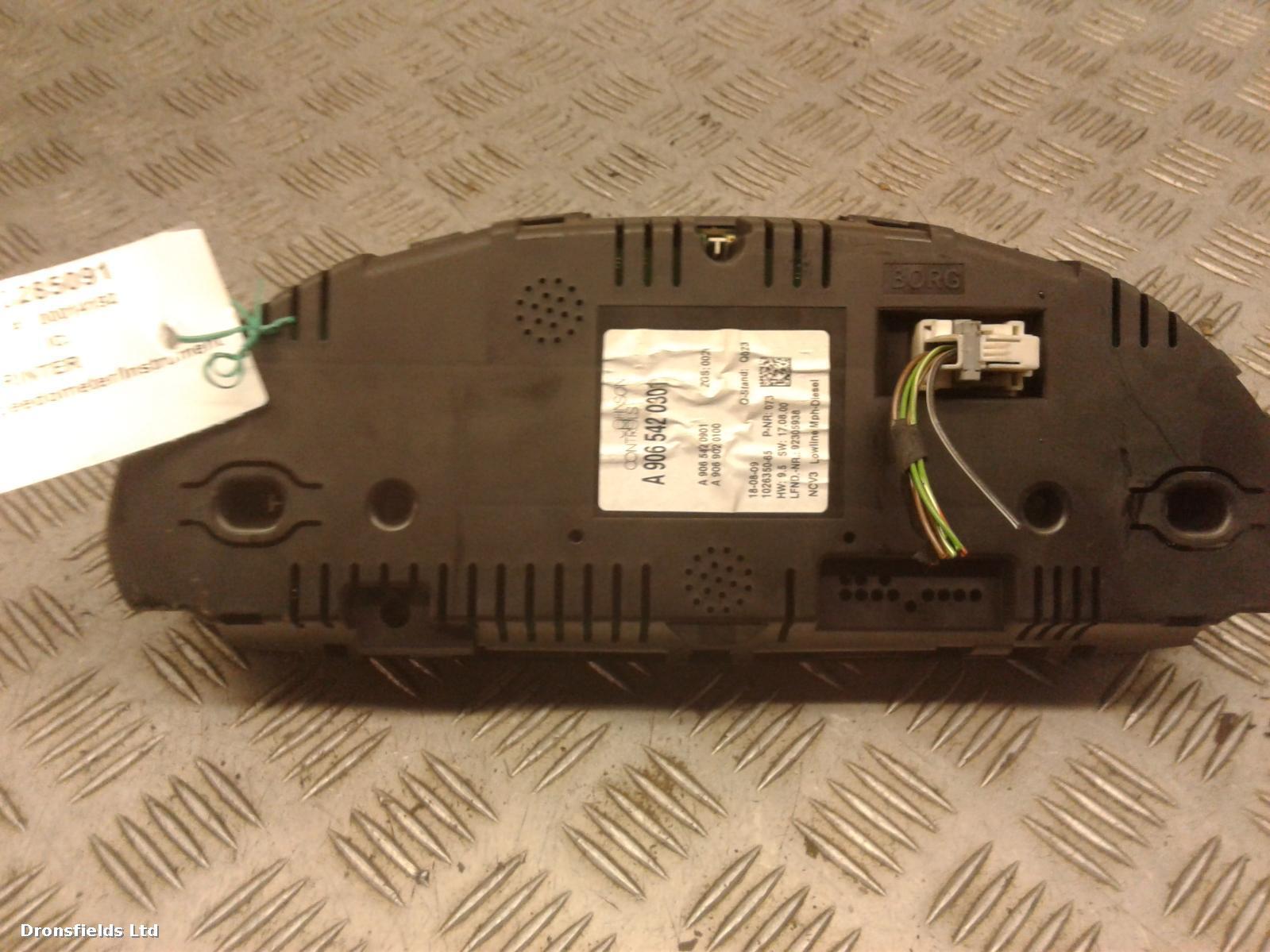 View Auto part Speedometer Mercedes Sprinter 2010