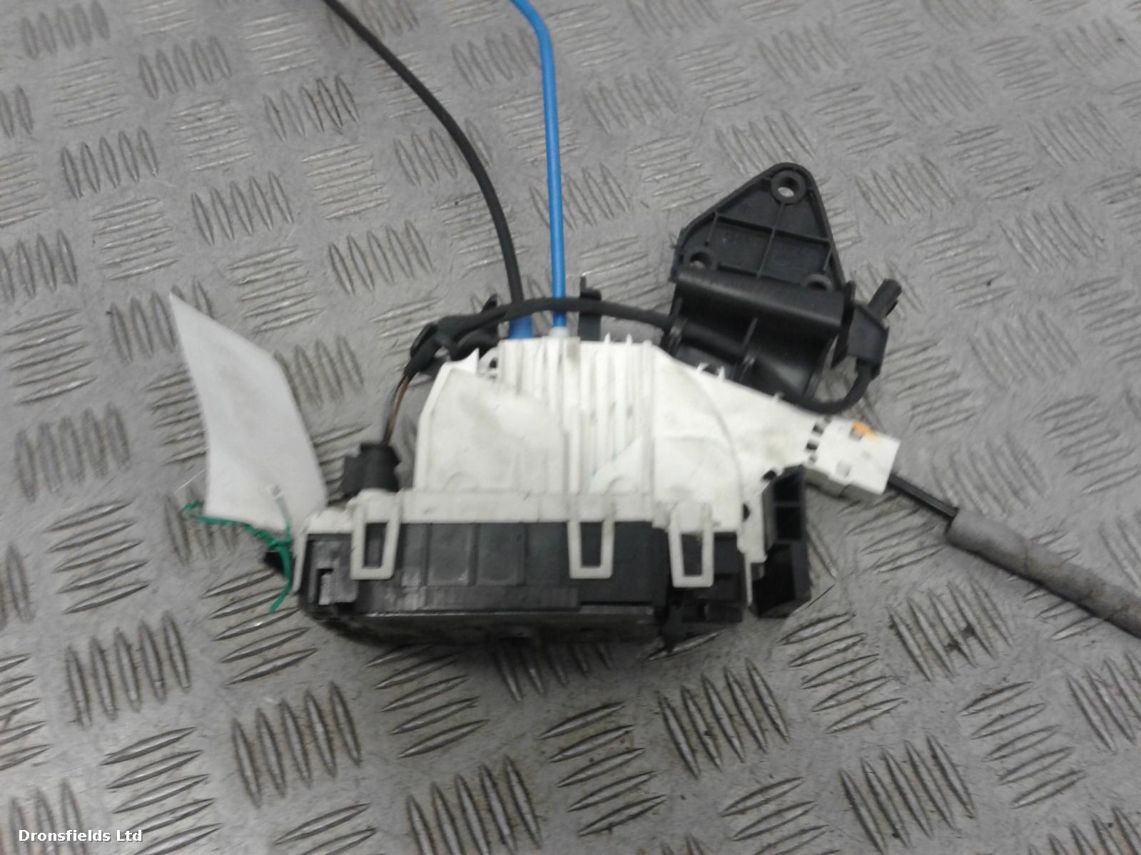 View Auto part Door Lock Assembly Mercedes E Class 2012