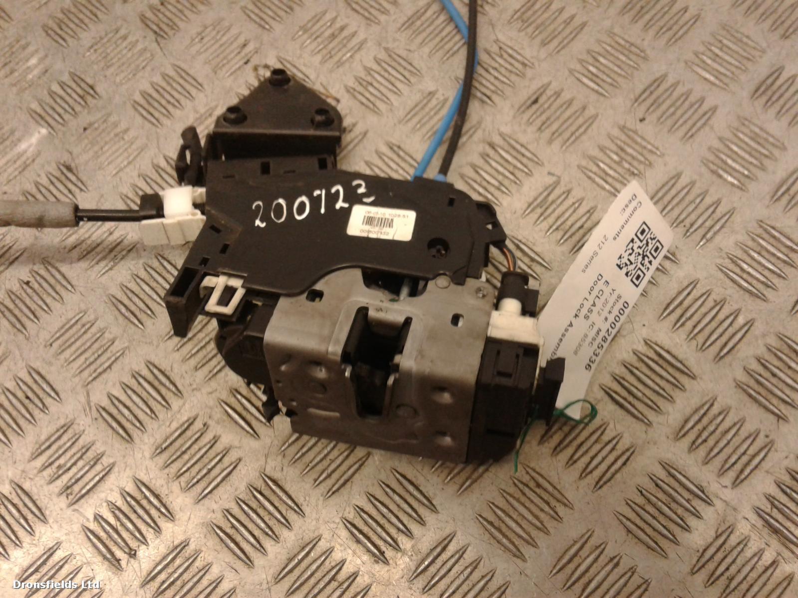 View Auto part Door Lock Assembly Mercedes E Class 2012