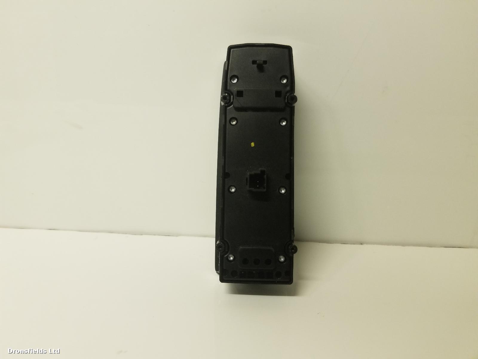 View Auto part Elect. Window Switch Mercedes C Class 2007