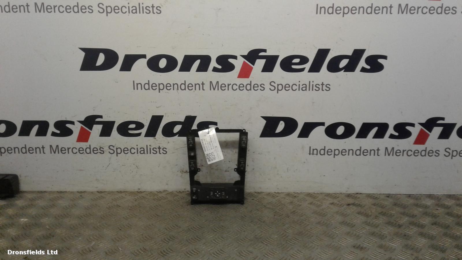 View Auto part Elect. Window Switch Mercedes M Class 2003