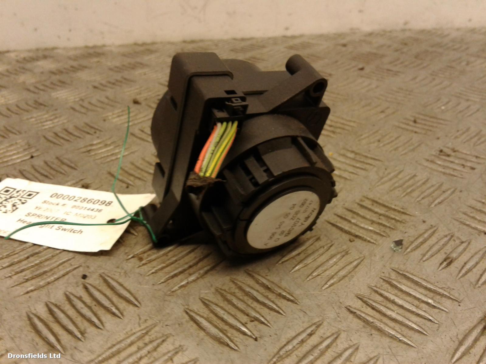 View Auto part Headlight Switch Mercedes Sprinter 2007
