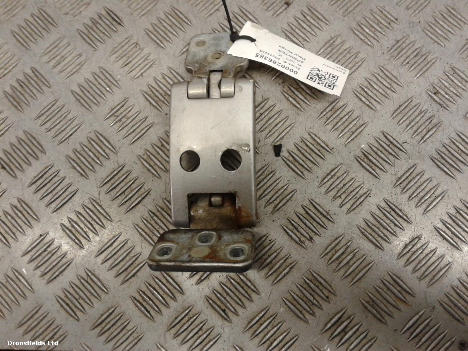 View Auto part Door Hinge Mercedes Sprinter 2008