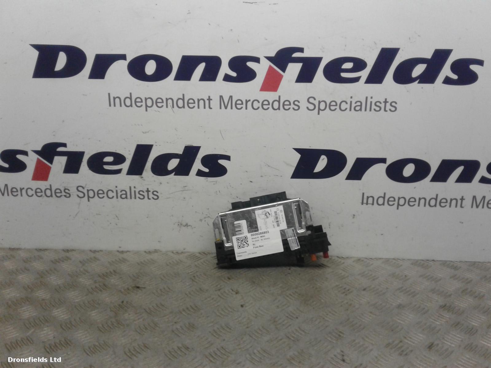 View Auto part Fuse Box Mercedes Sl 2004