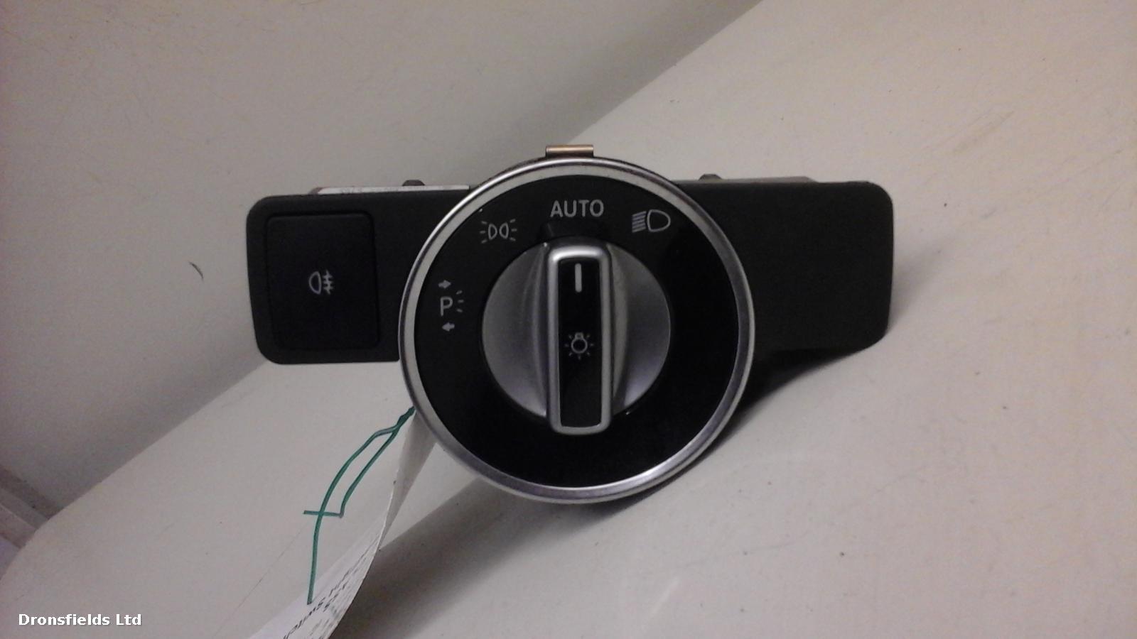 View Auto part Headlight Switch Mercedes C Class 2013