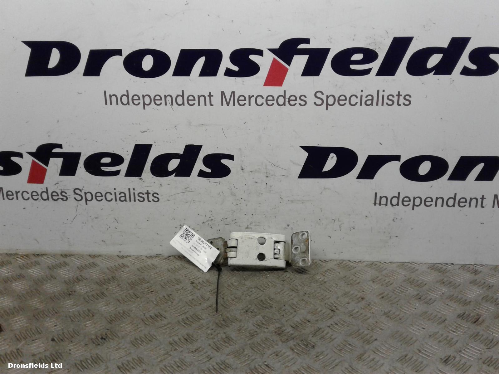 View Auto part Door Hinge Mercedes Sprinter 2015