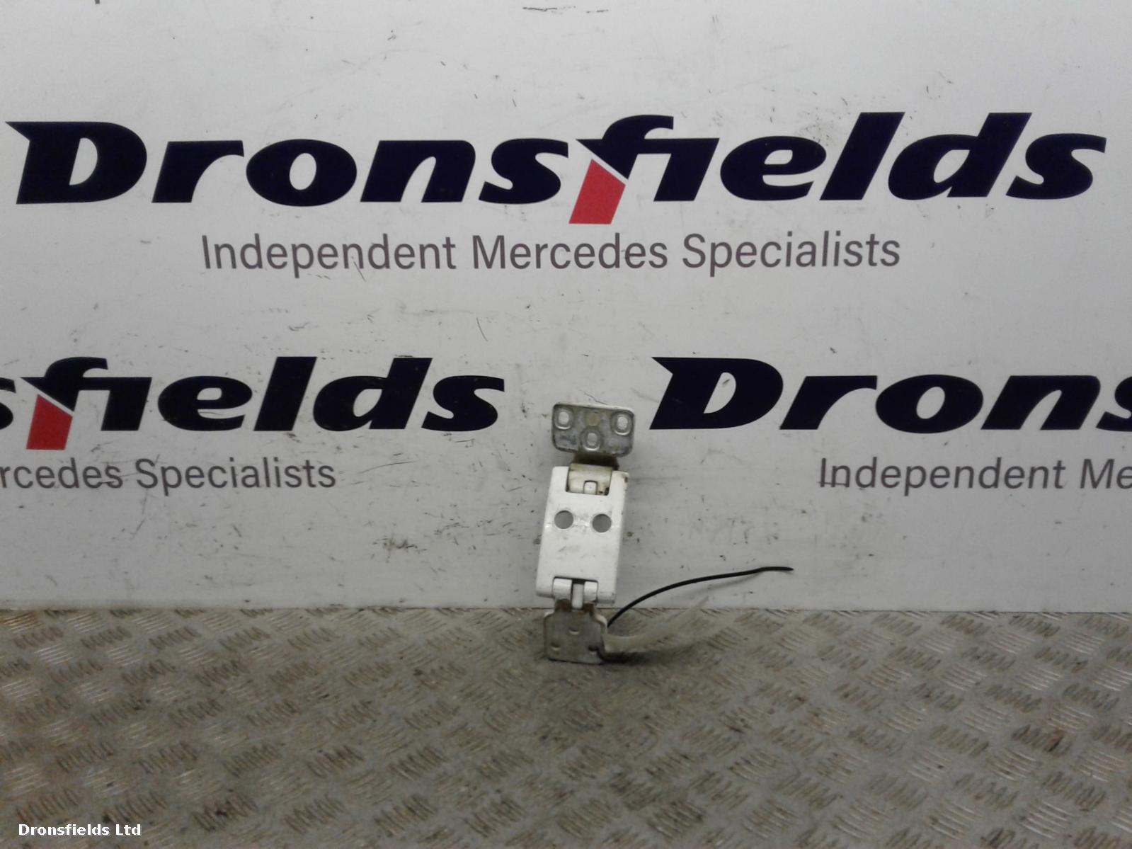 View Auto part Door Hinge Mercedes Sprinter 2015