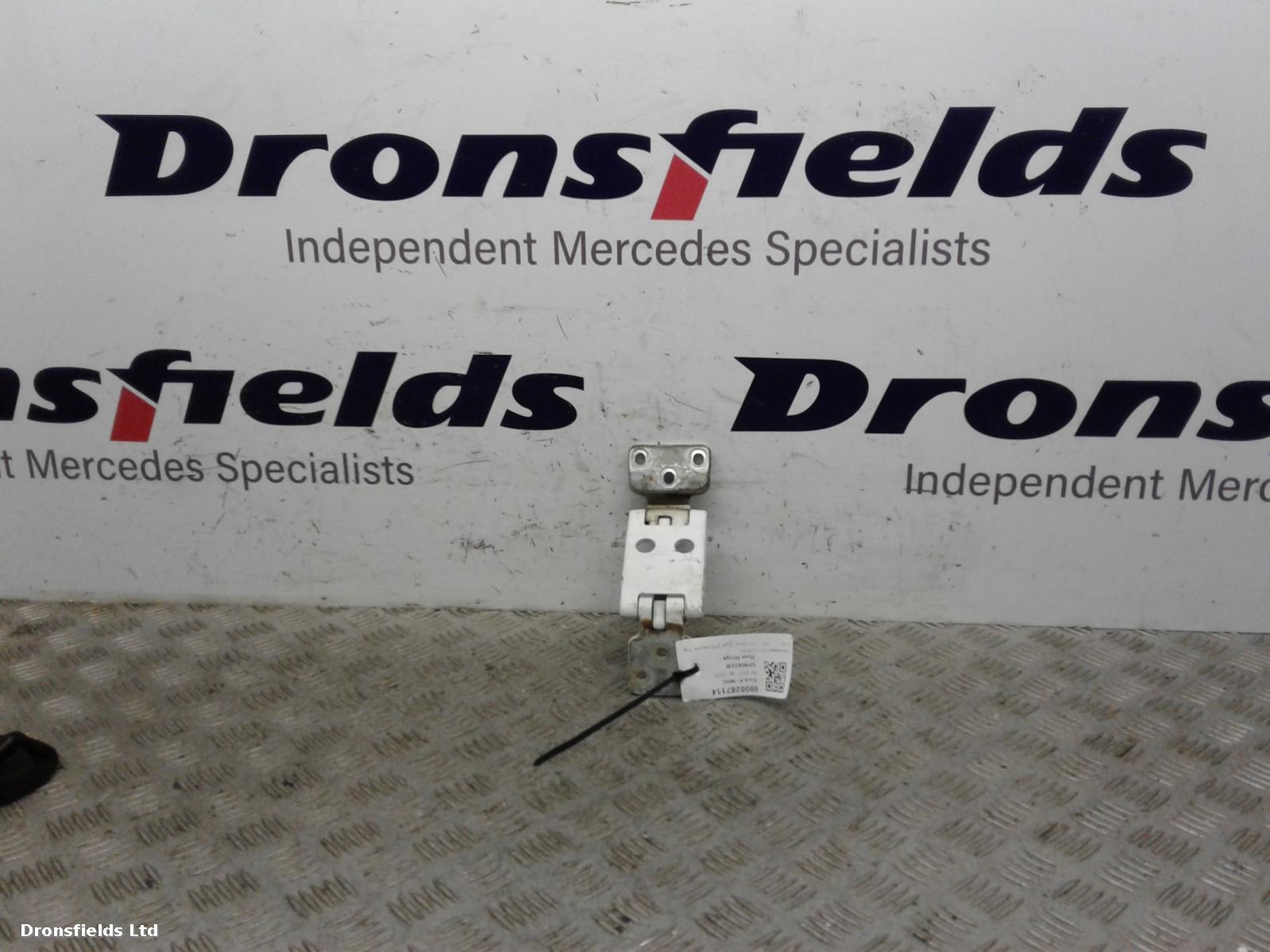View Auto part Door Hinge Mercedes Sprinter 2015