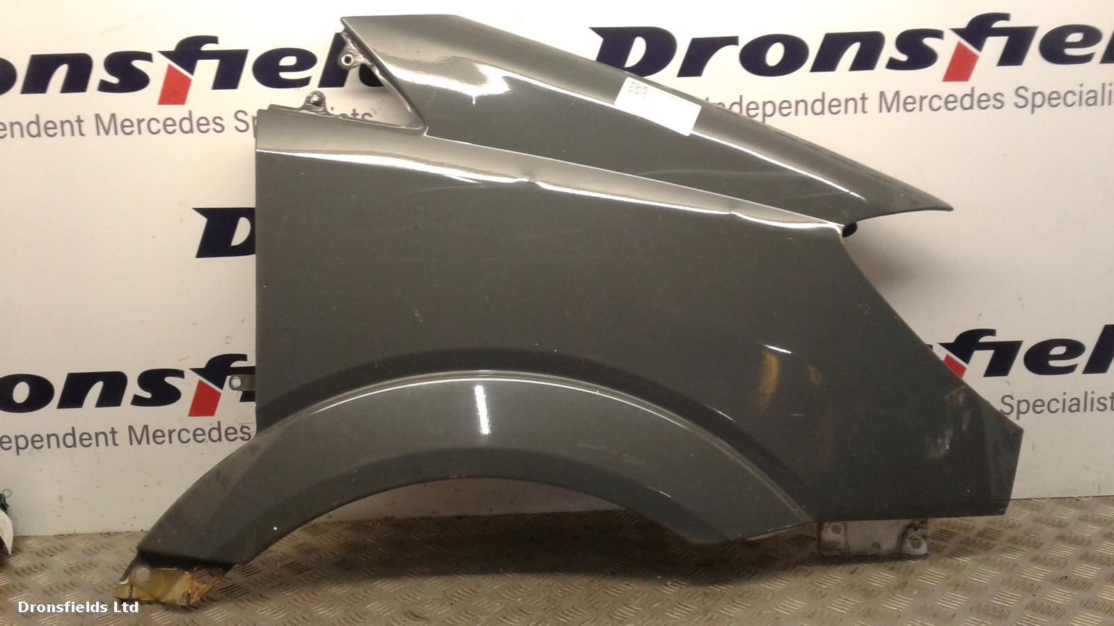 View Auto part R Wing Mercedes Sprinter 2012
