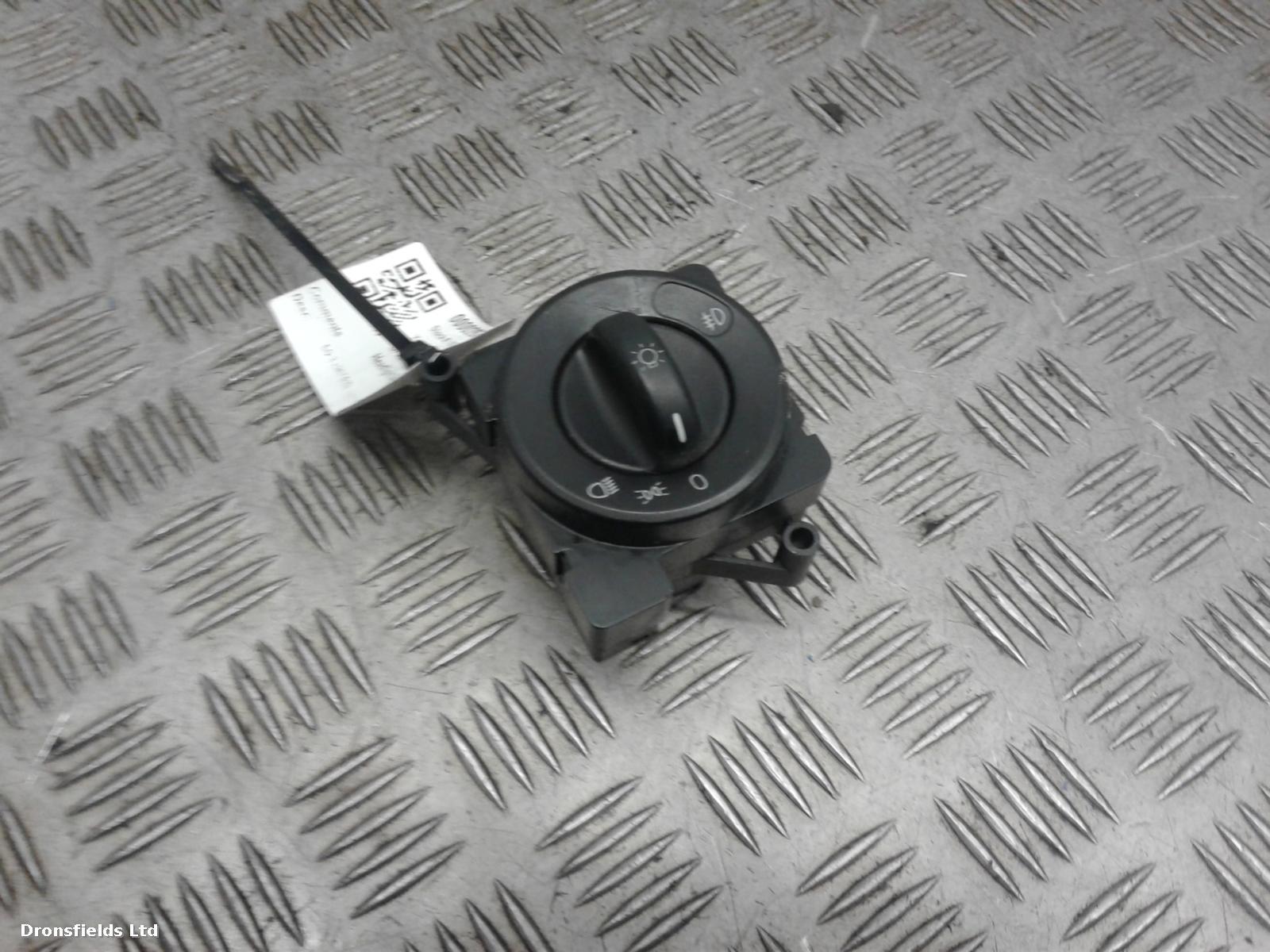 View Auto part Headlight Switch Mercedes Sprinter 2017