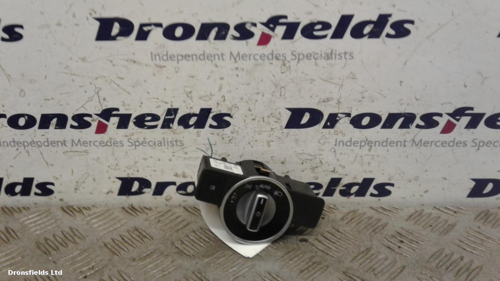 View Auto part Headlight Switch Mercedes Cla 2014