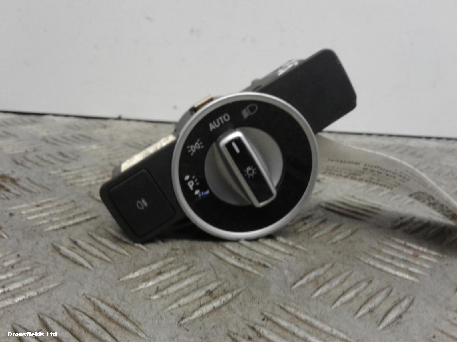 View Auto part Headlight Switch Mercedes C Class 2012