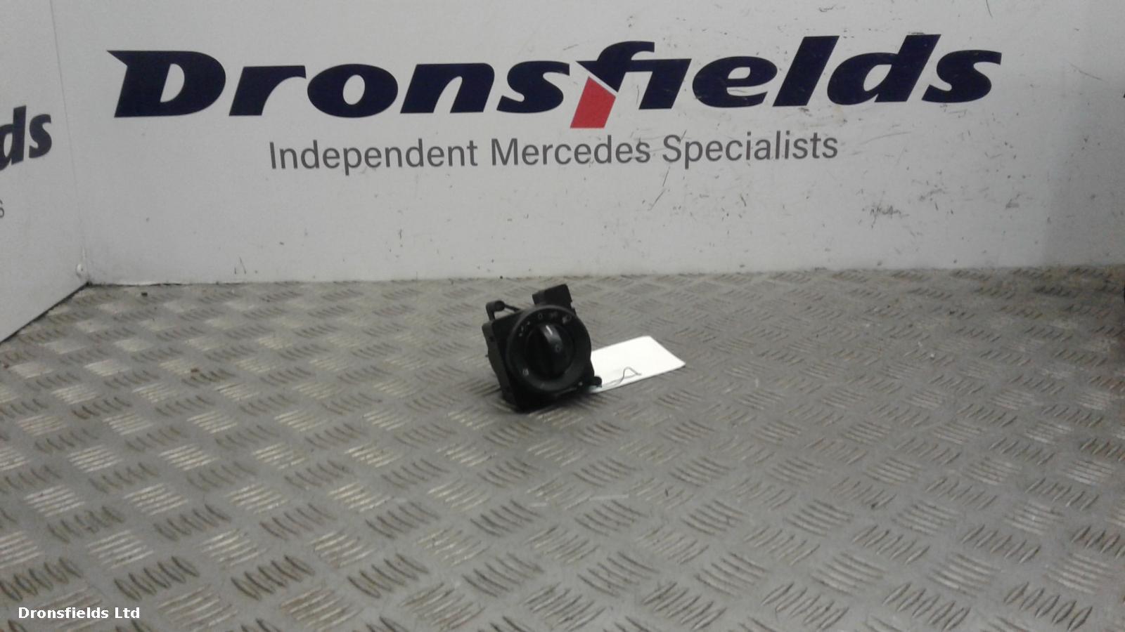 View Auto part Headlight Switch Mercedes Sprinter 2013