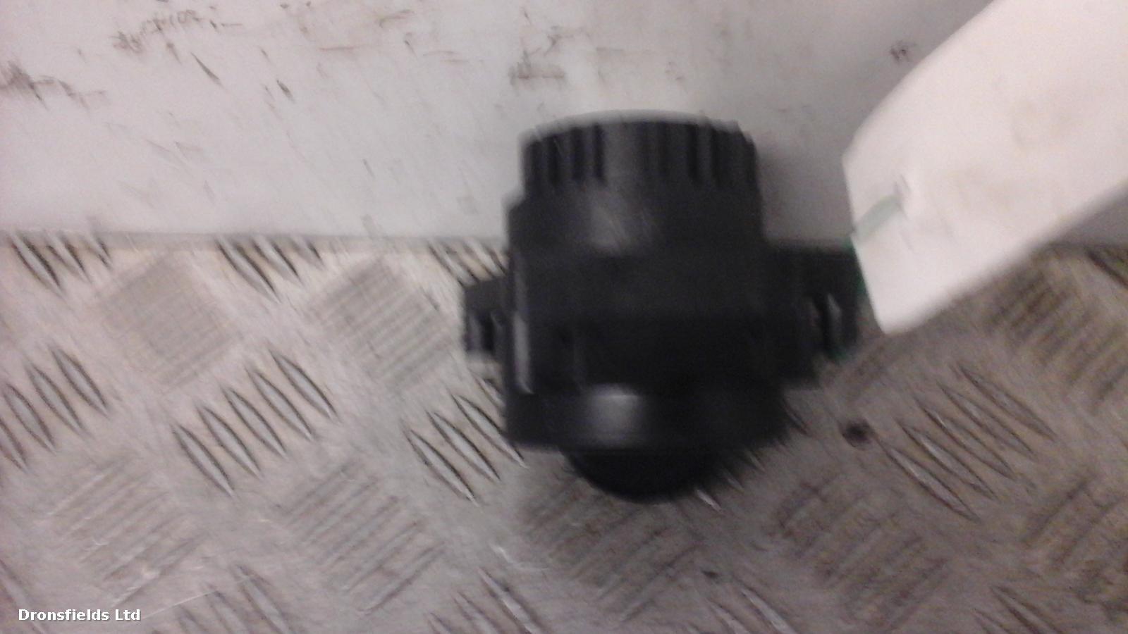 View Auto part Headlight Switch Mercedes Sprinter 2016