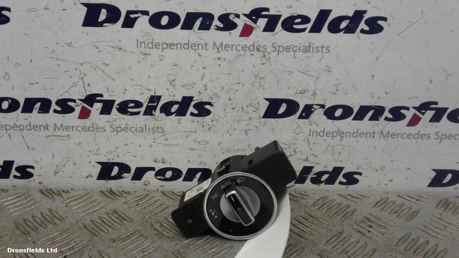 View Auto part Headlight Switch Mercedes C Class 2011