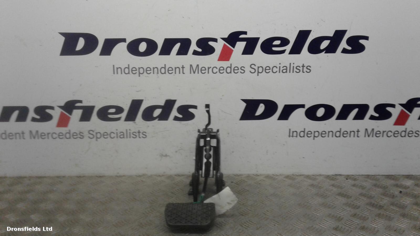View Auto part Brake Pedal Mercedes Sprinter 2021