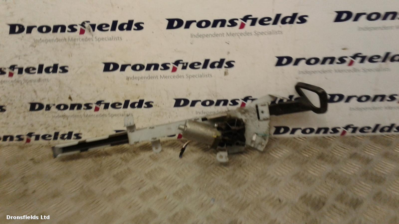 View Auto part Seat Belt Motor Mercedes Clk 2007