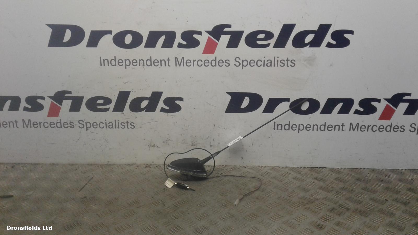 View Auto part Antenna Mercedes Sprinter 2016
