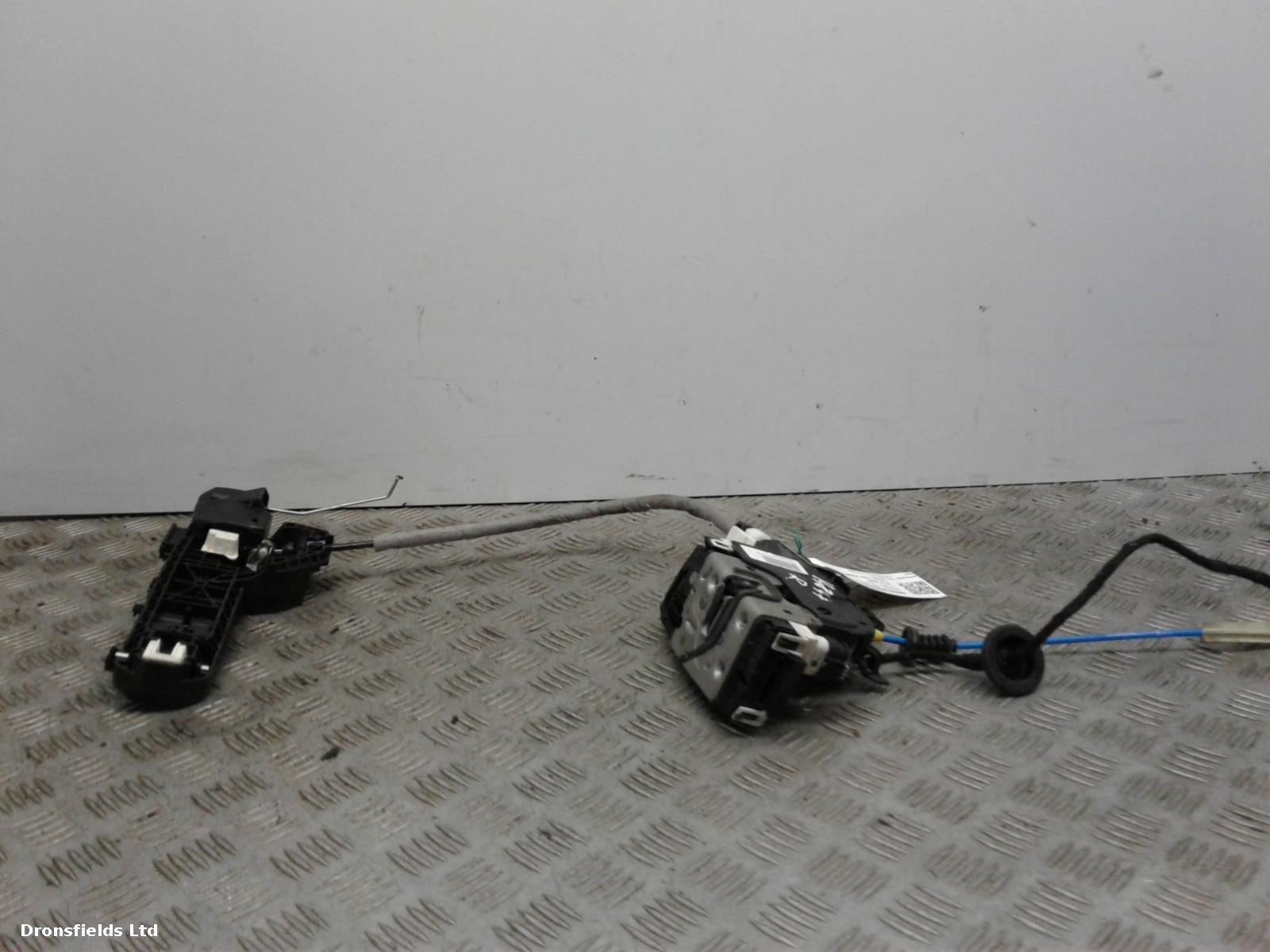 View Auto part Door Lock Assembly Mercedes B Class 2012
