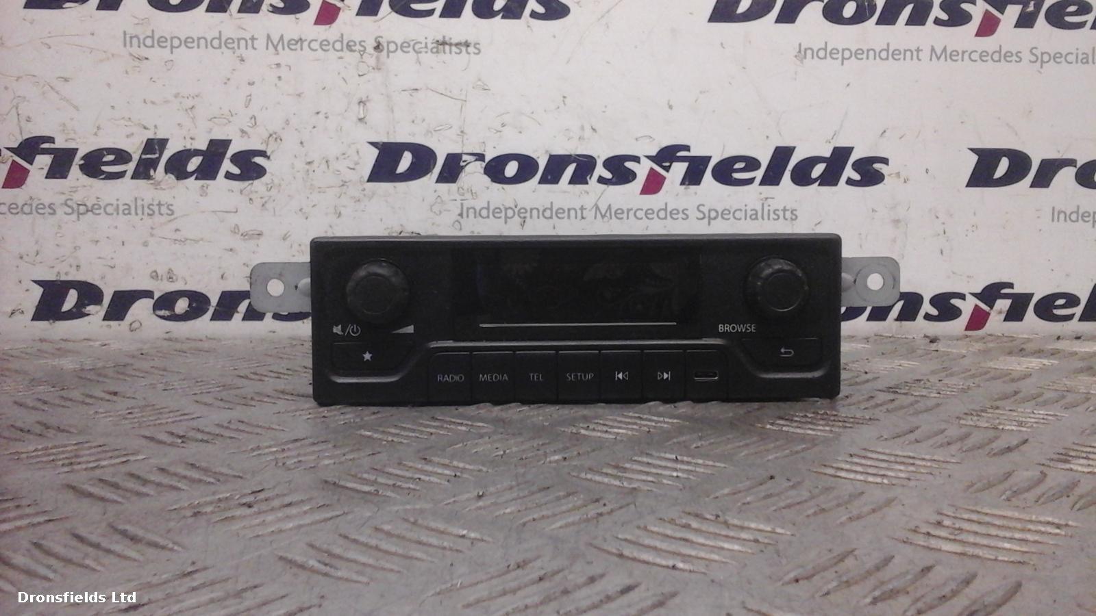 View Auto part Radio Display Mercedes Sprinter 2019