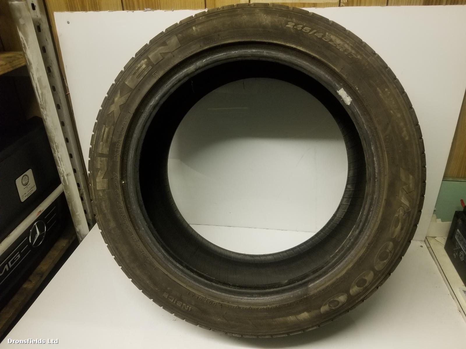 View Auto part Tyre Mercedes C Class 2015