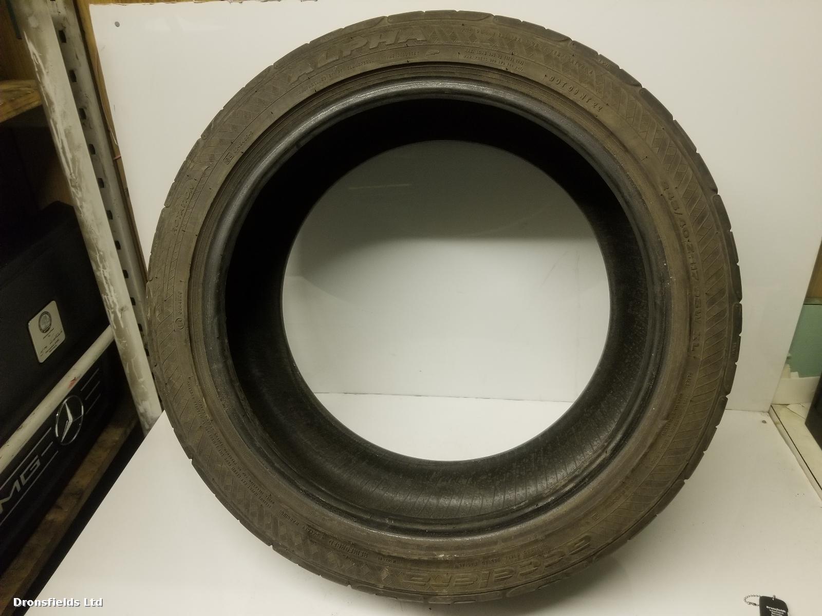 View Auto part Tyre Mercedes C Class 2015