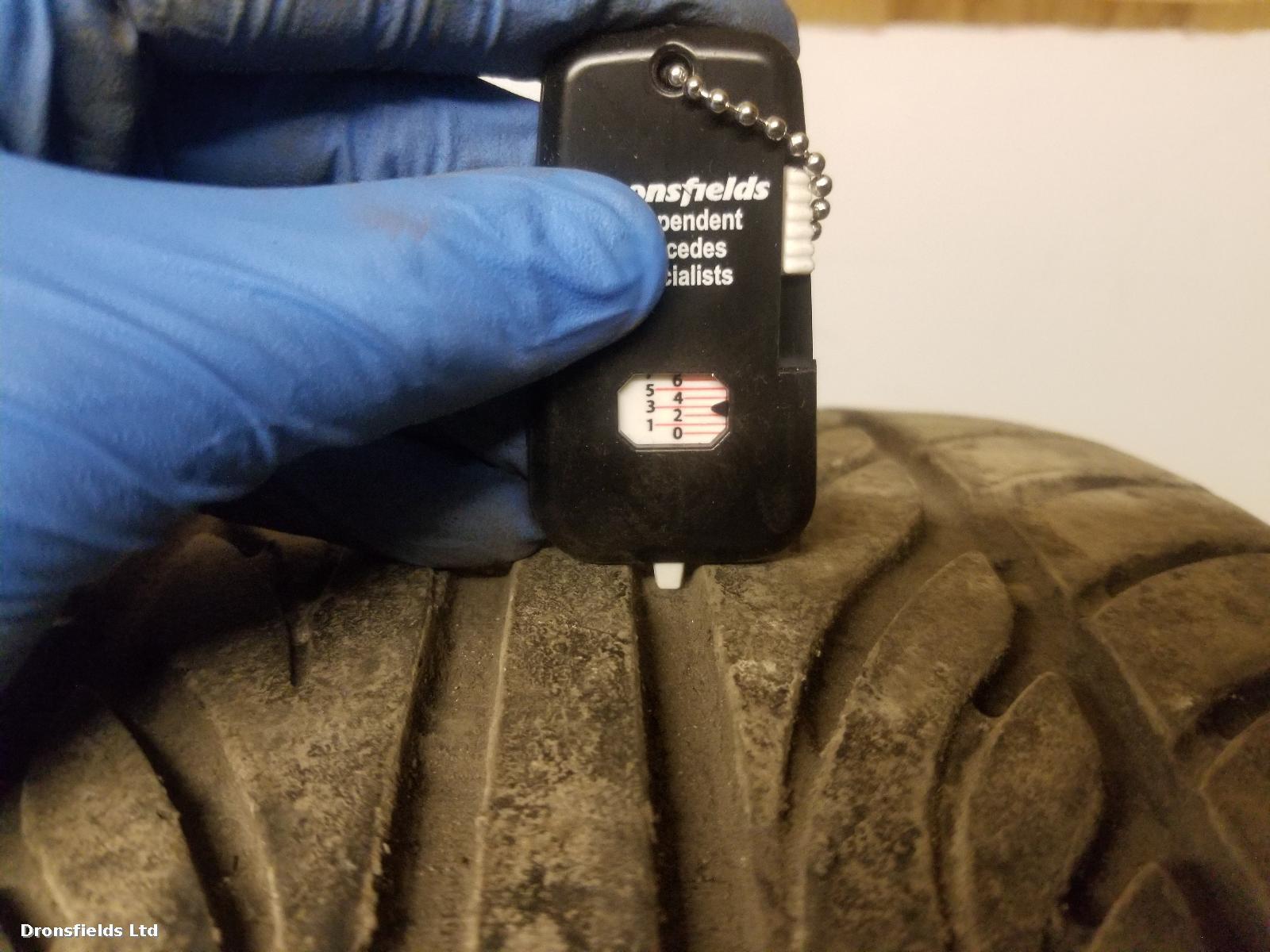 View Auto part Tyre Mercedes C Class 2015