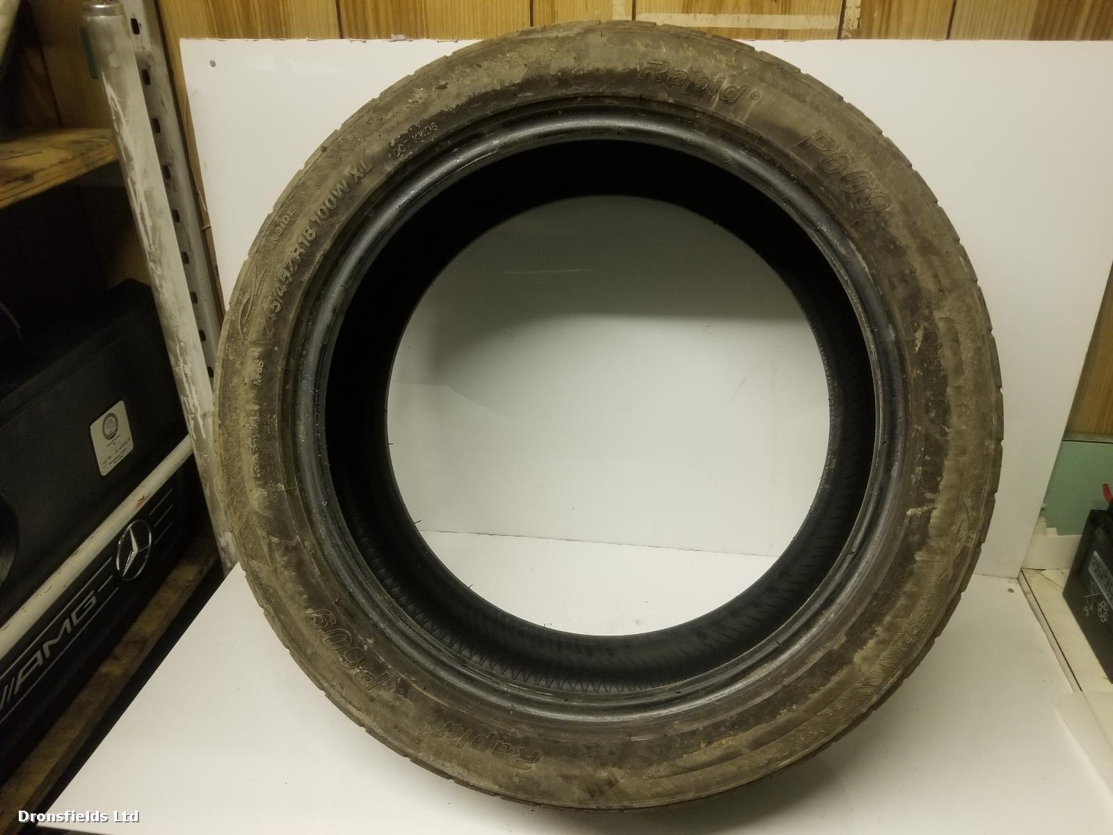 View Auto part Tyre Mercedes C Class 2015