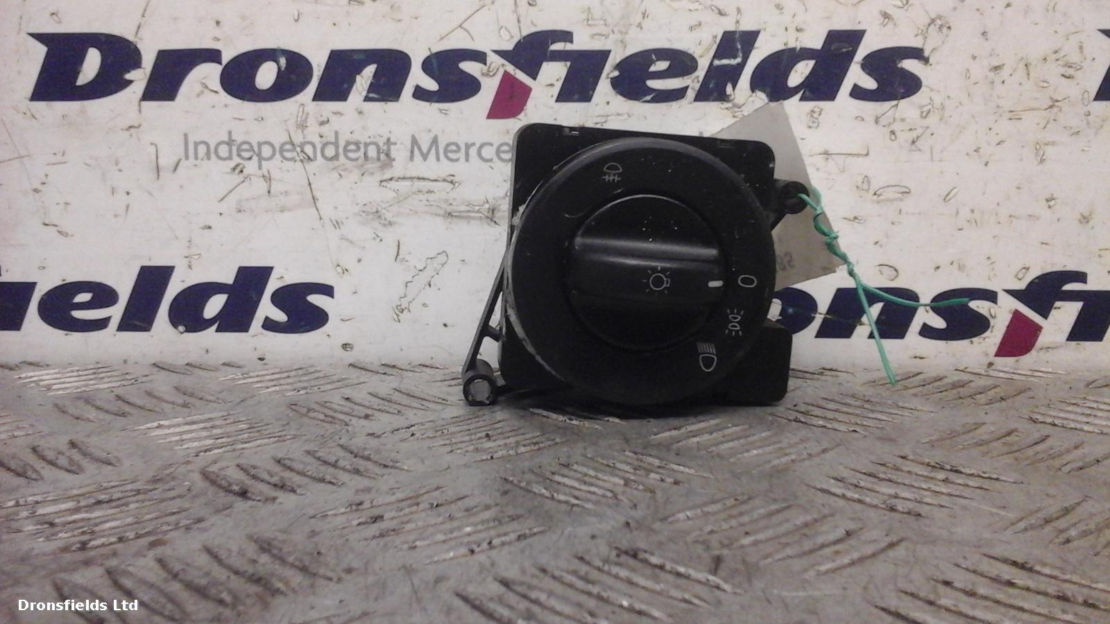 View Auto part Headlight Switch Mercedes Sprinter 2016