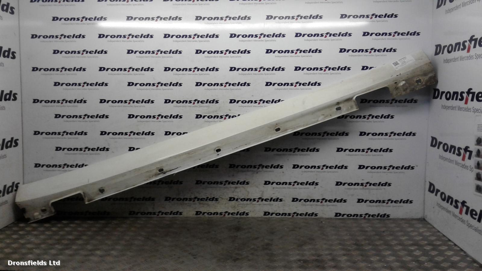 View Auto part Side Skirt Mercedes E Class 2013