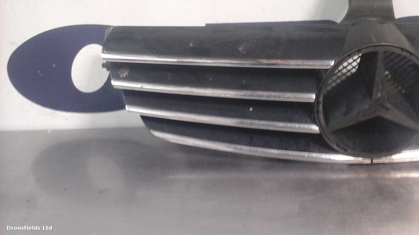 View Auto part Grille Mercedes Clk 2005