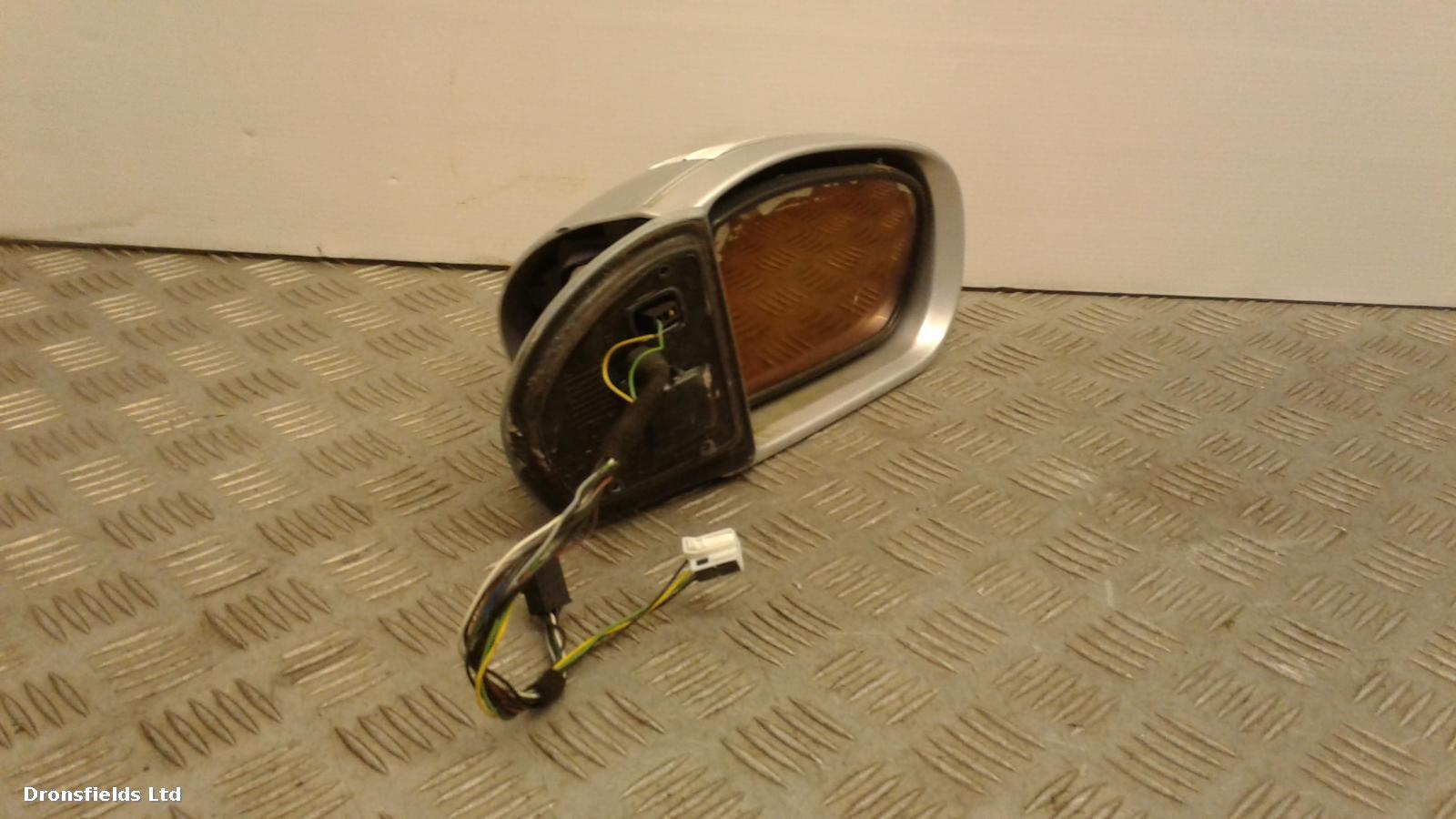View Auto part R Door Mirror Mercedes E Class 2009