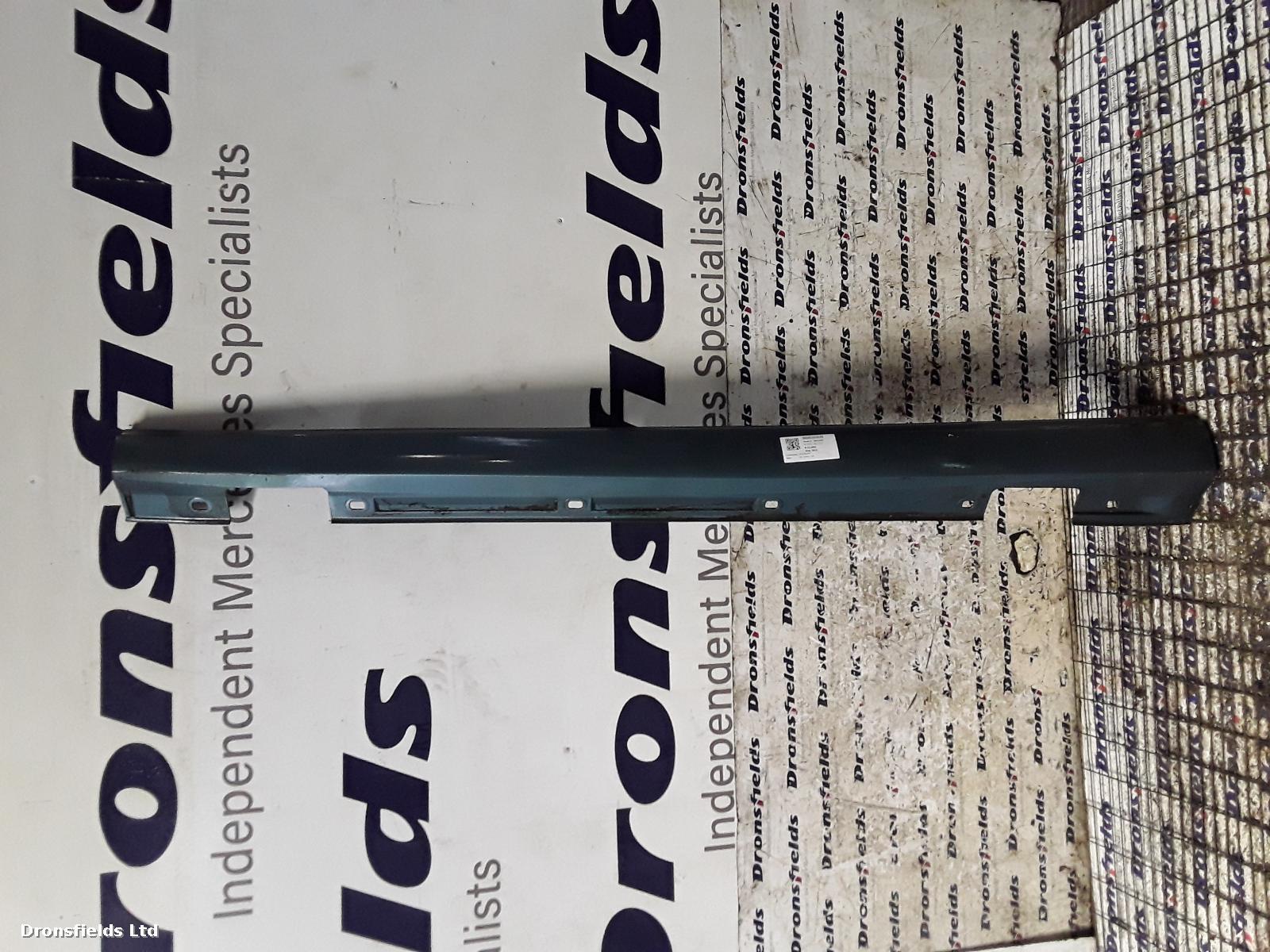 View Auto part Side Skirt Mercedes B Class 2012