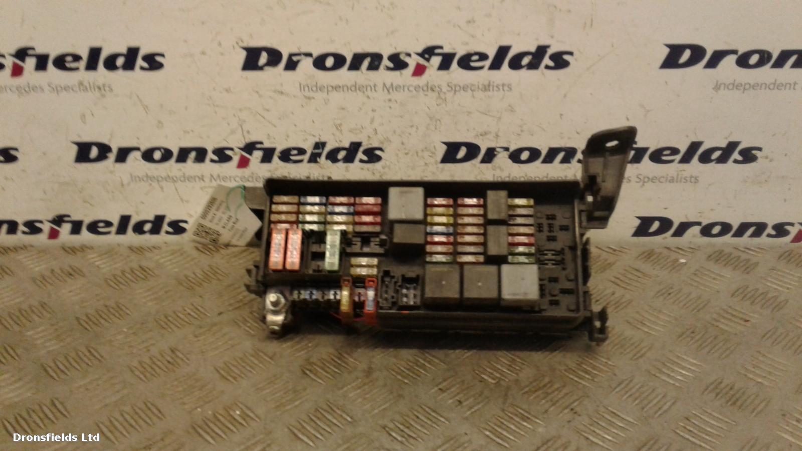 View Auto part Fuse Box Mercedes M Class 2006