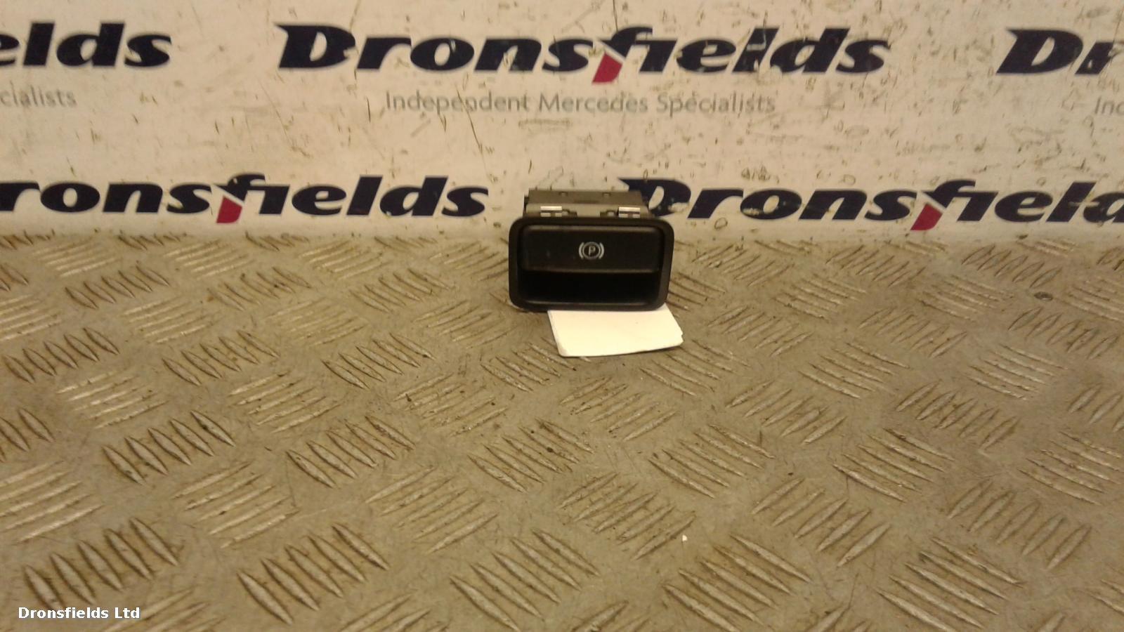 View Auto part Misc Switch Mercedes Cla 2014