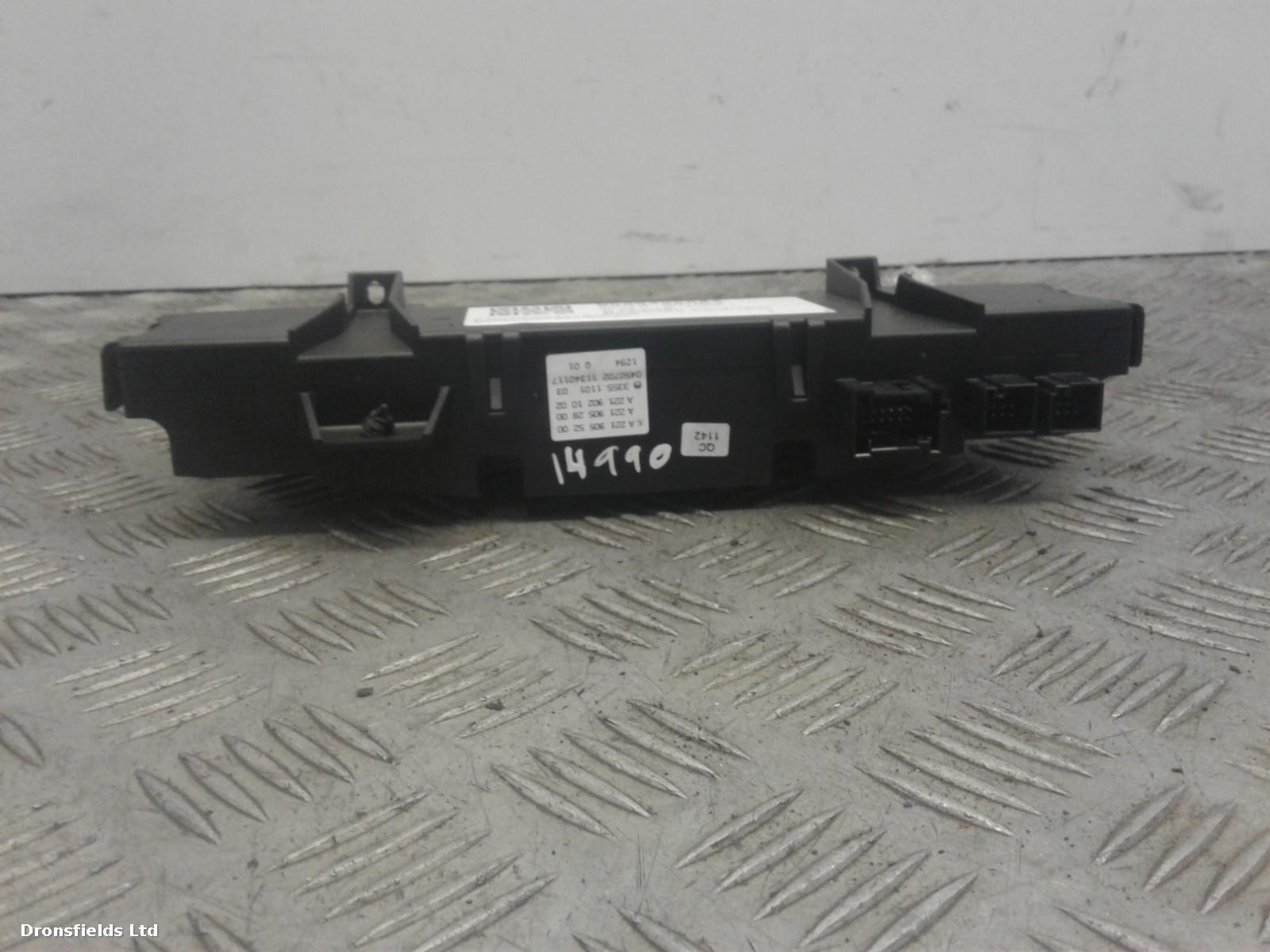 View Auto part Heater/AC Controller Mercedes S Class 2011