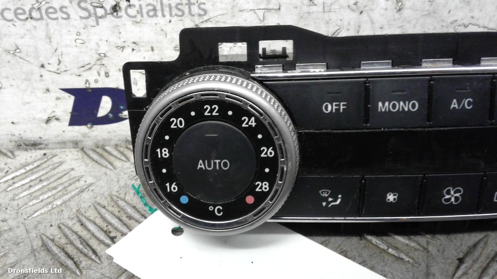 View Auto part Heater/AC Controller Mercedes C Class 2010