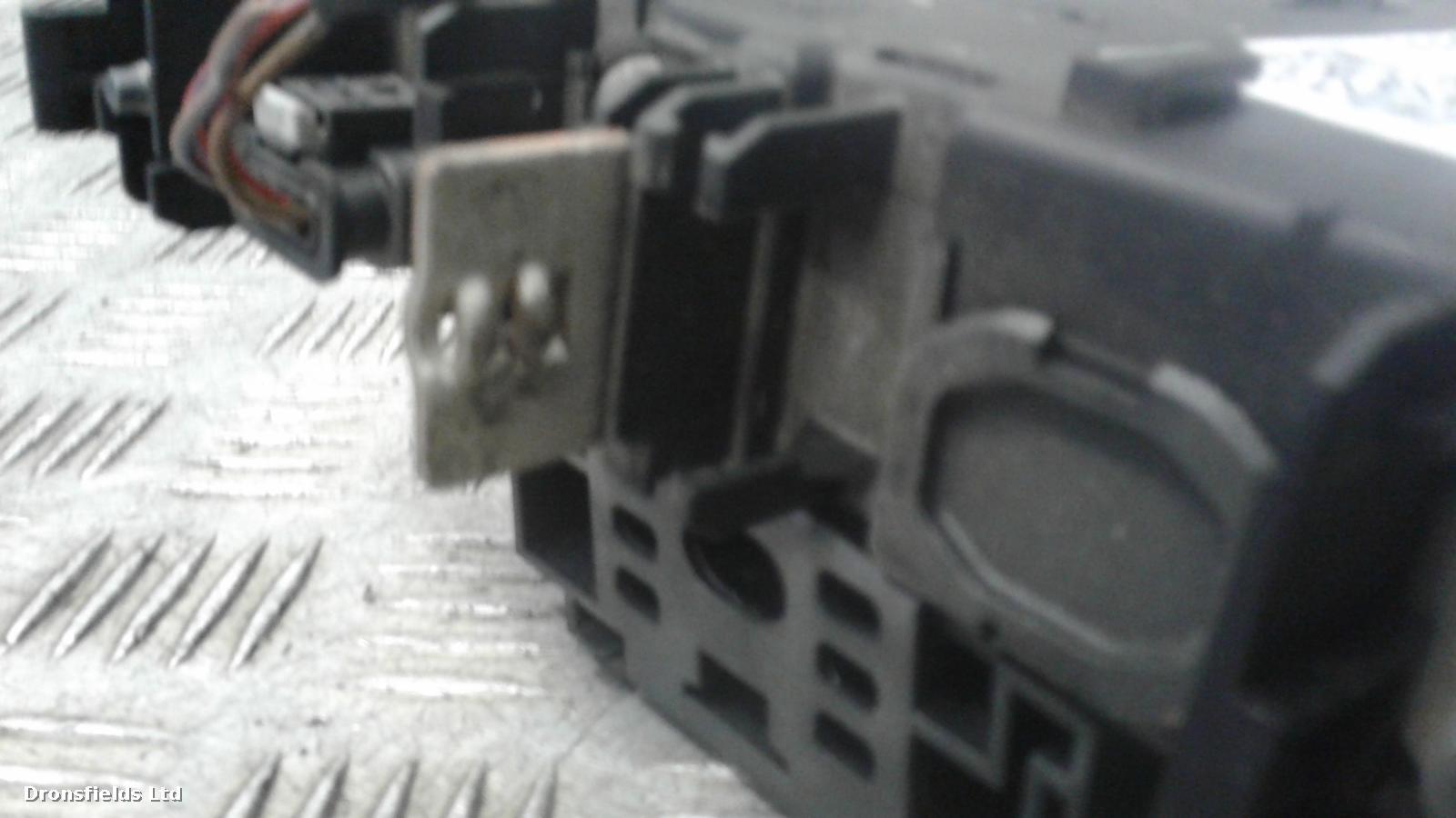 2011 Mercedes C Class Fuse Box View Auto part Fuse Box Mercedes C Class 2011